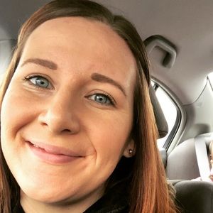 Meet your posher, Ashley